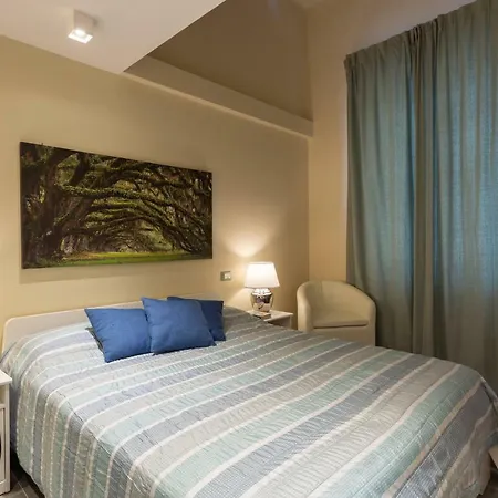 Le Stanze Di Carla! Bagno Privato, Cucina In Comune Guest house Florence