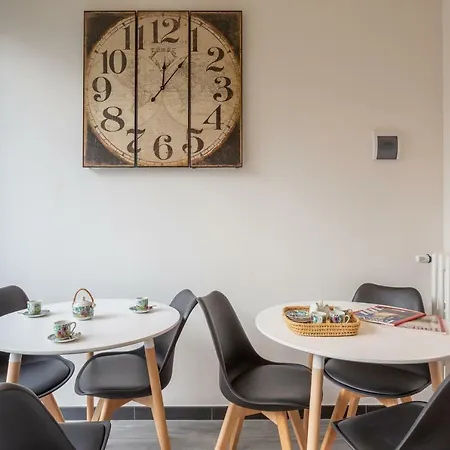 Le Stanze Di Carla! Bagno Privato, Cucina In Comune 2*